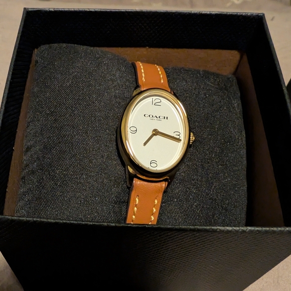 Coach Talia Brown And Gold Leather Watch - Picture 2 of 7